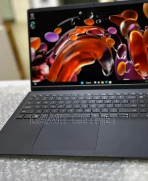 New Laptop Dell Vostro DVCI316 8GB Intel Core i5 HDD 1T