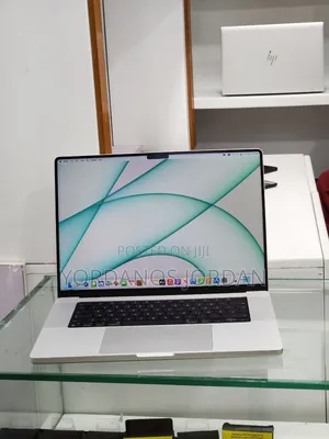 New Laptop Apple MacBook Pro M1 16GB Apple M1 Pro SSD 512GB