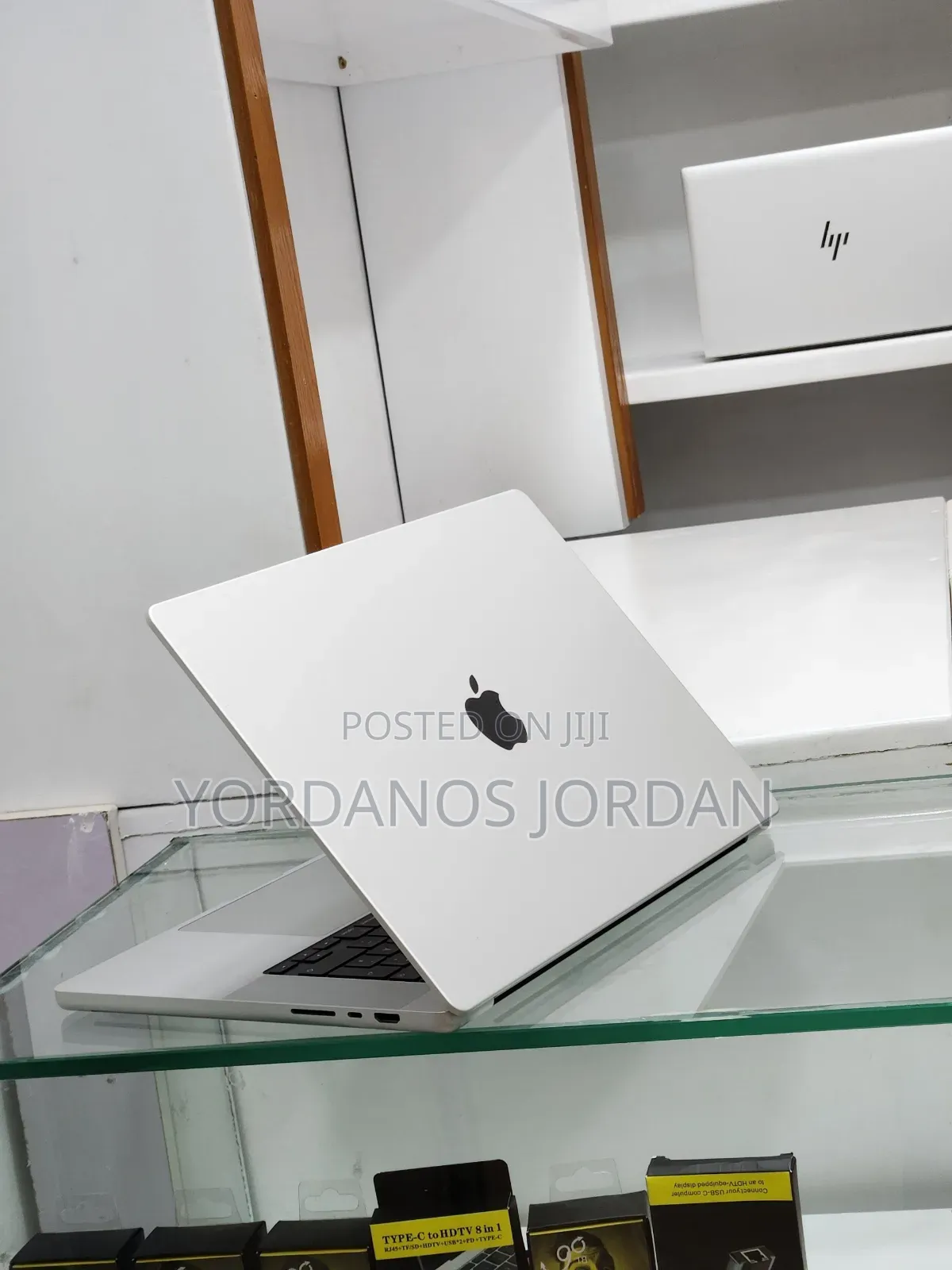 New Laptop Apple MacBook Pro M1 16GB Apple M1 Pro SSD 512GB