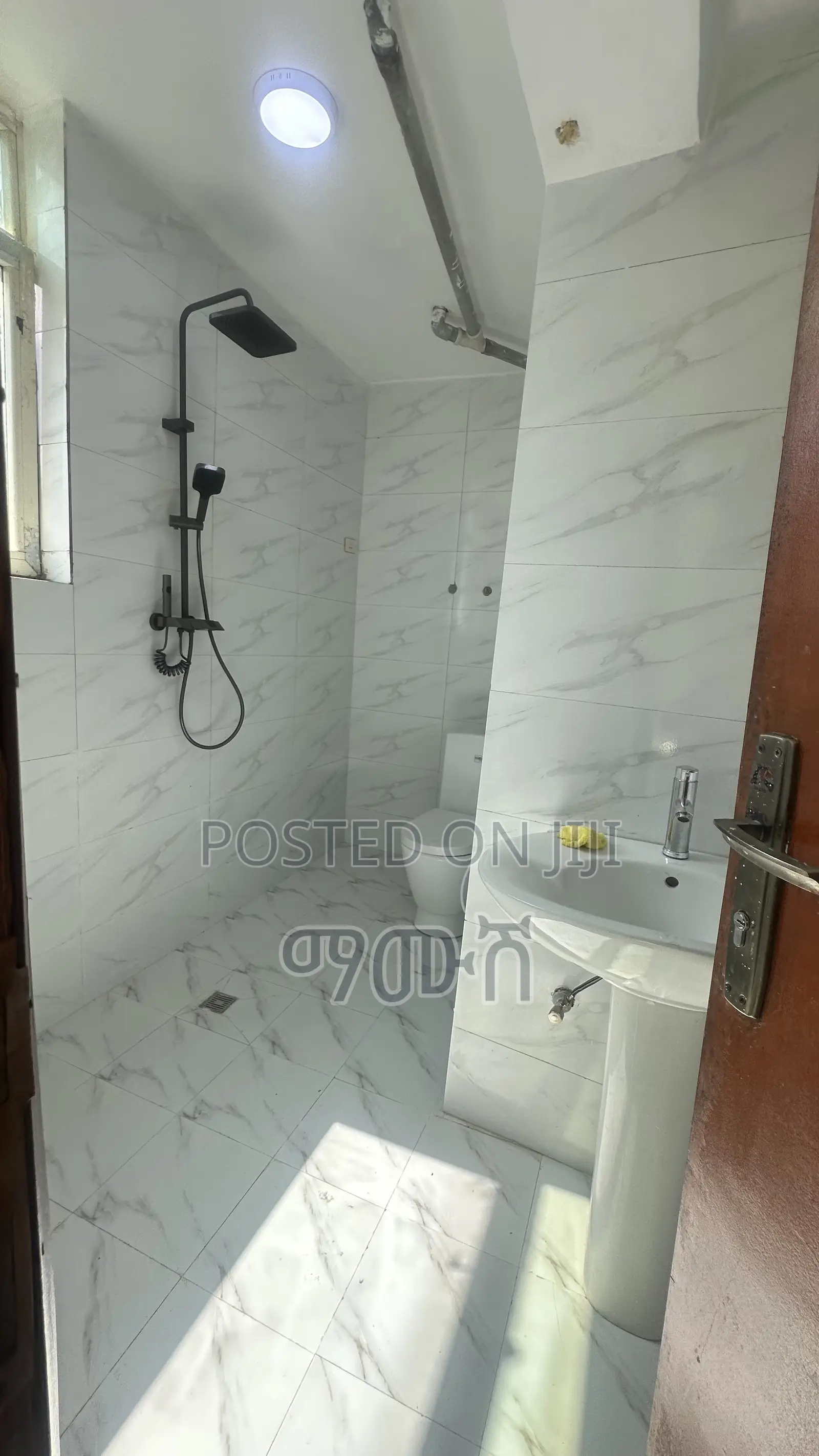 Furnished 3bdrm Condo in አያት, Bole for sale