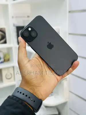New Apple iPhone 15 128 GB Black