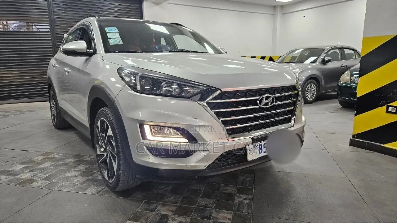 Hyundai Tucson SE AWD 2019 Silver