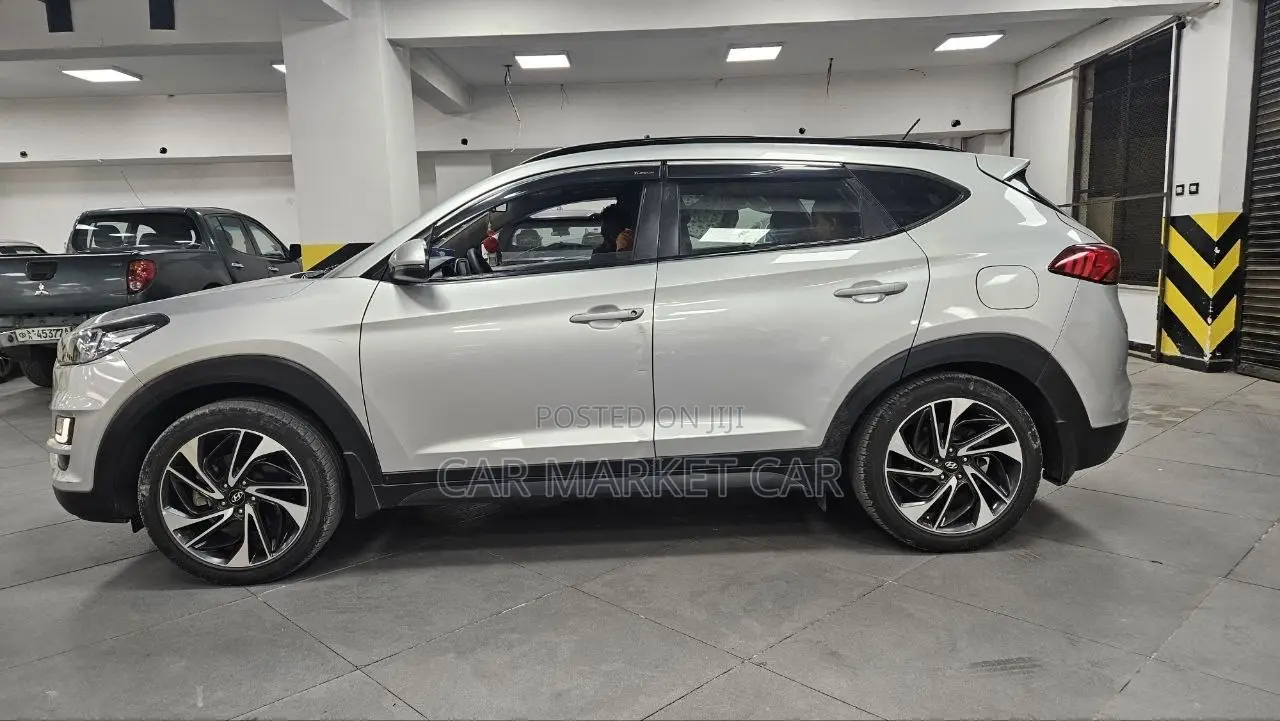 Hyundai Tucson SE AWD 2019 Silver