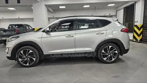 Hyundai Tucson SE AWD 2019 Silver