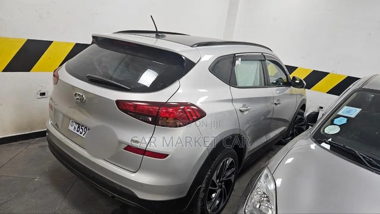 Hyundai Tucson SE AWD 2019 Silver