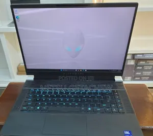 New Laptop Alienware M15 r3 16GB Intel Core Ultra 7 SSD 1T