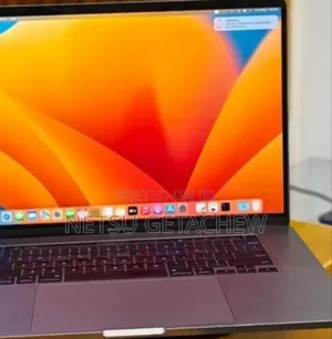 New Laptop Apple MacBook Pro 2019 16GB Intel Core i7 SSD 512GB