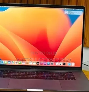 New Laptop Apple MacBook Pro 2019 16GB Intel Core i7 SSD 512GB