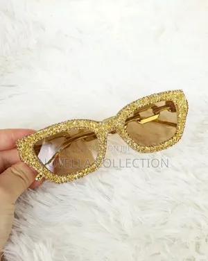 1 Piece Cateye Shape Bling Gold Shades Decoration Fashion Glasses