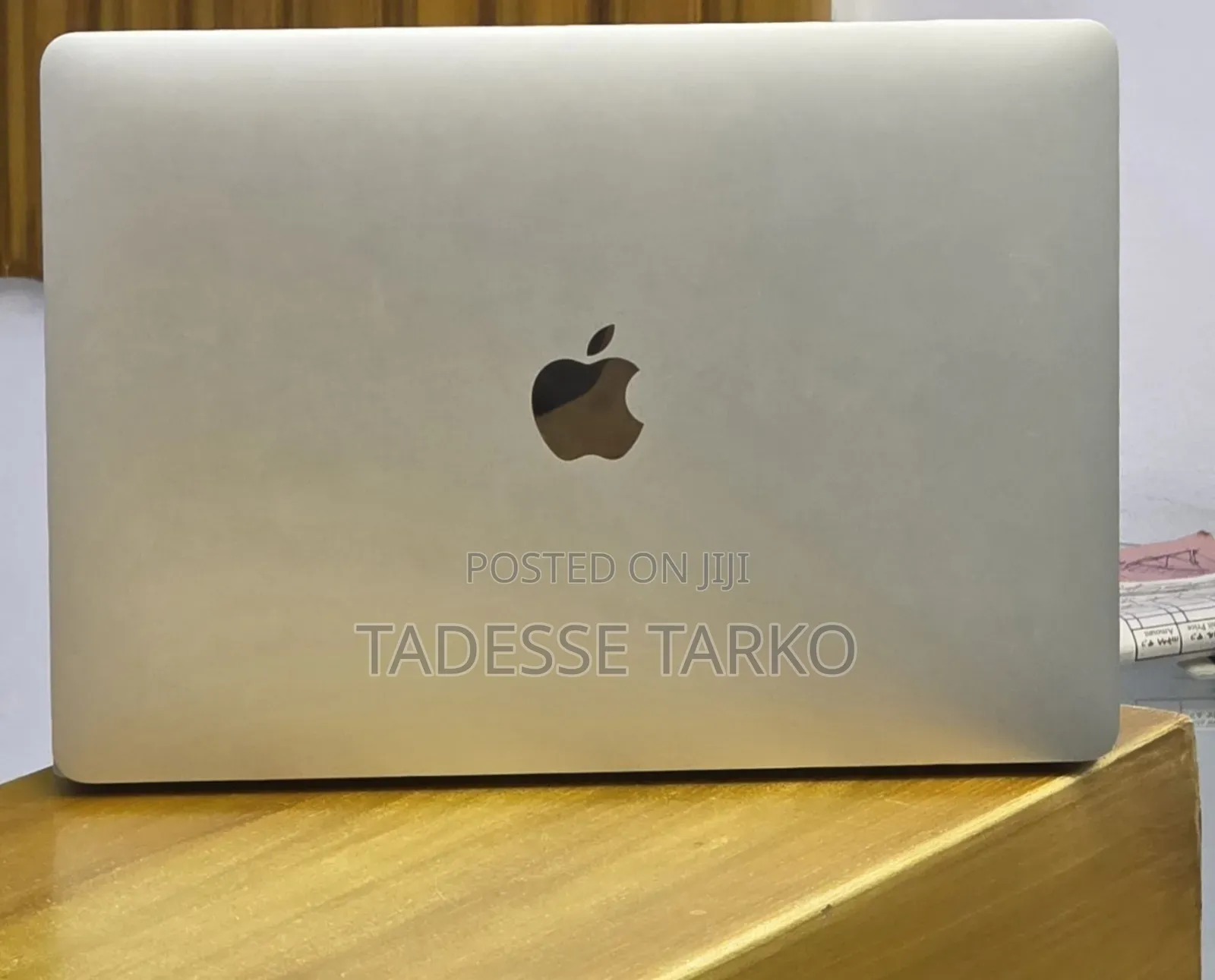New Laptop Apple MacBook Pro 2019 8GB Intel Core i5 SSD 128GB