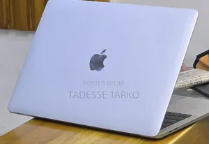 New Laptop Apple MacBook Pro 2019 8GB Intel Core i5 SSD 128GB