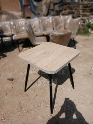 Hotel Table (የሆቴል ጠረፔዛ)