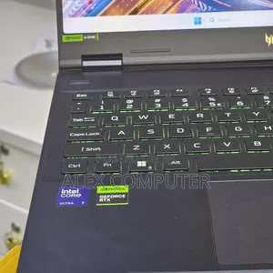 New Laptop Acer Predator Helios 300 16GB Intel Core Ultra 7 SSD 1T