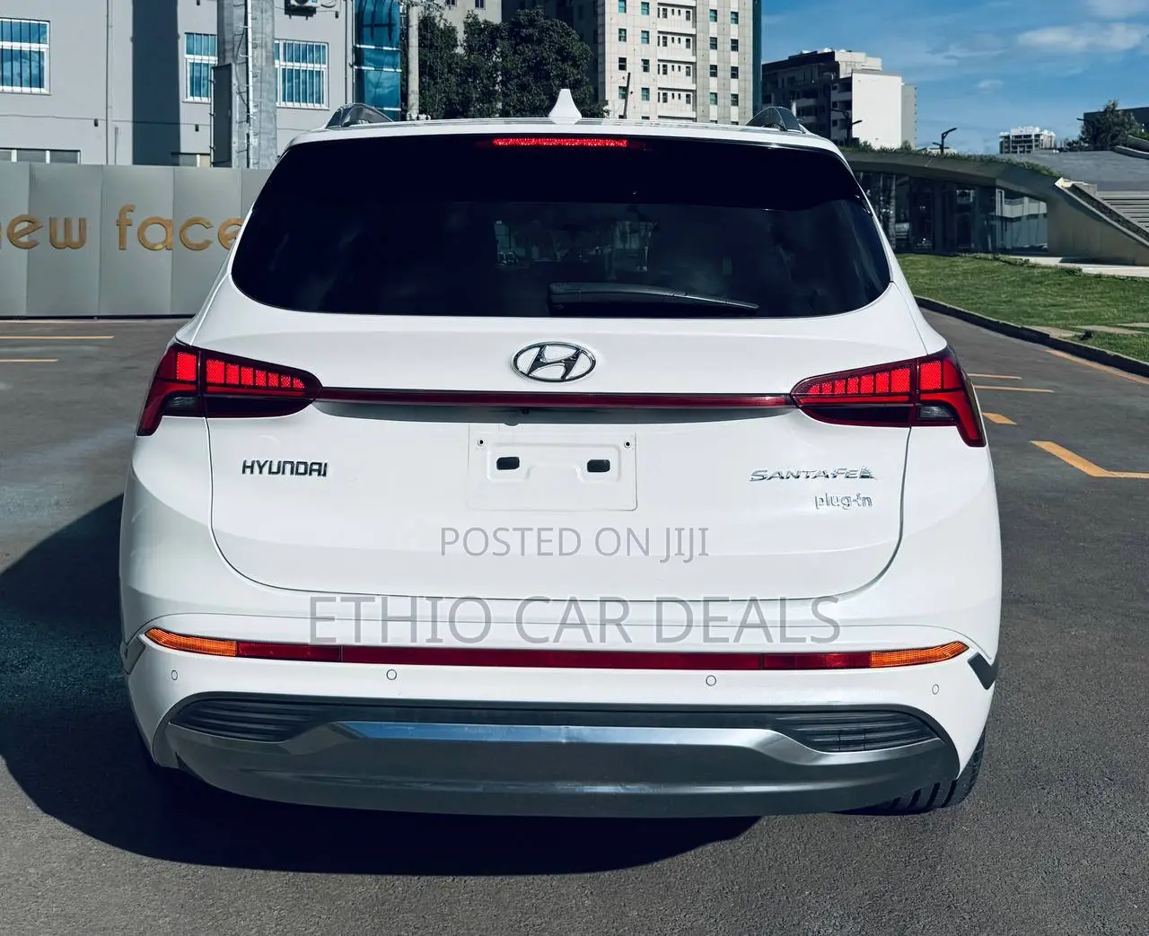 Hyundai Santa Fe 2023 White