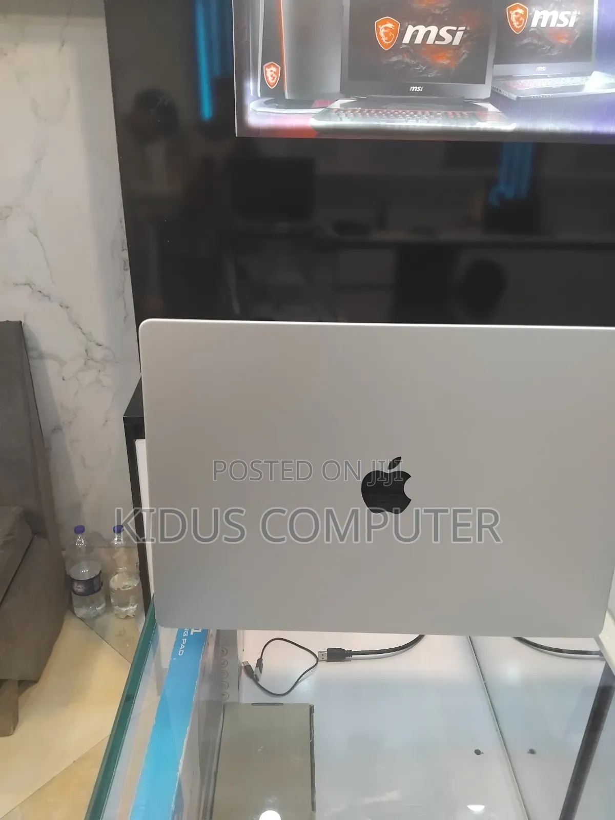 New Laptop Apple MacBook Pro 2020 M1 32GB Apple M1 SSD 1T