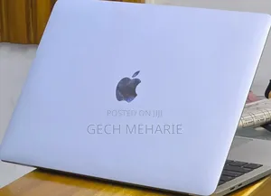New Laptop Apple MacBook Pro 2019 8GB Intel Core i5 SSD 128GB