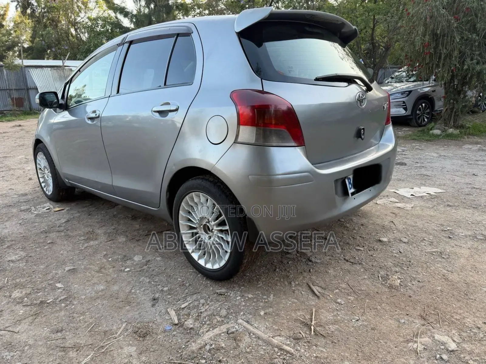 Toyota Yaris 2010 Silver