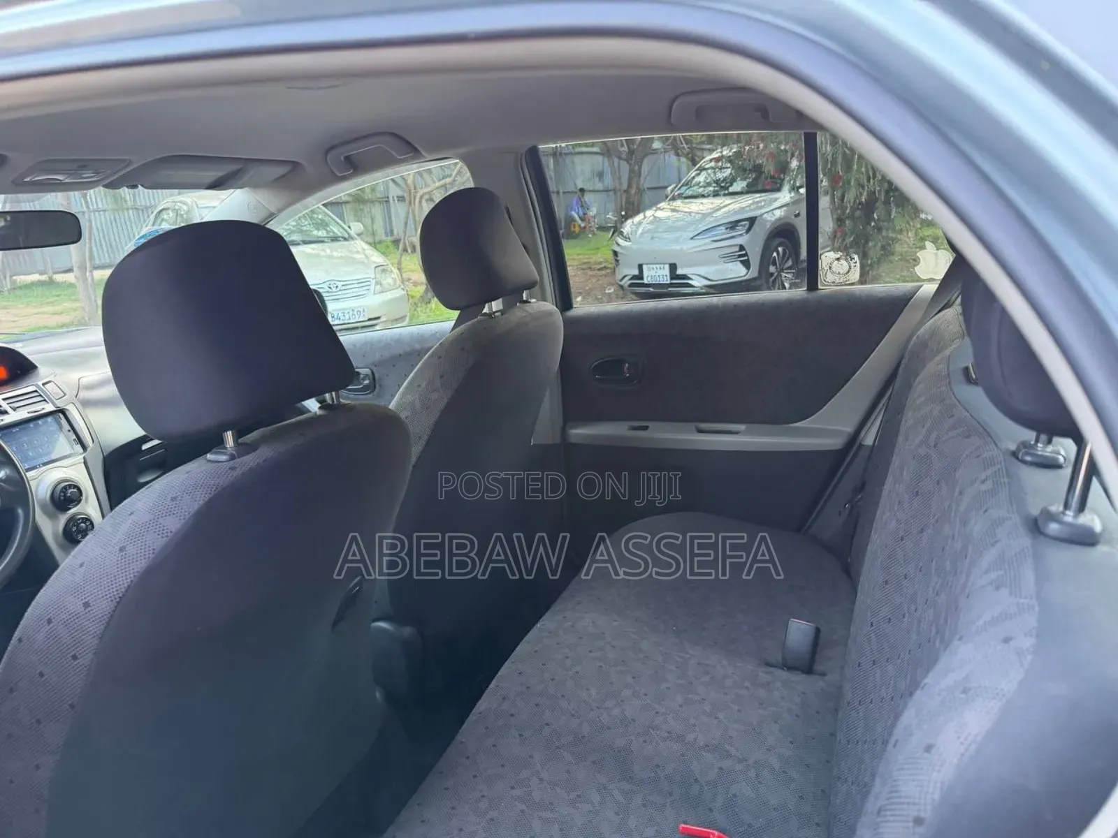 Toyota Yaris 2010 Silver