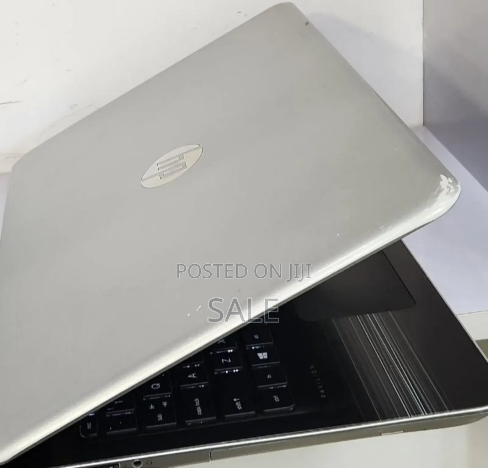 New Laptop HP Pavilion 15 8GB Intel Core i5 SSD 256GB