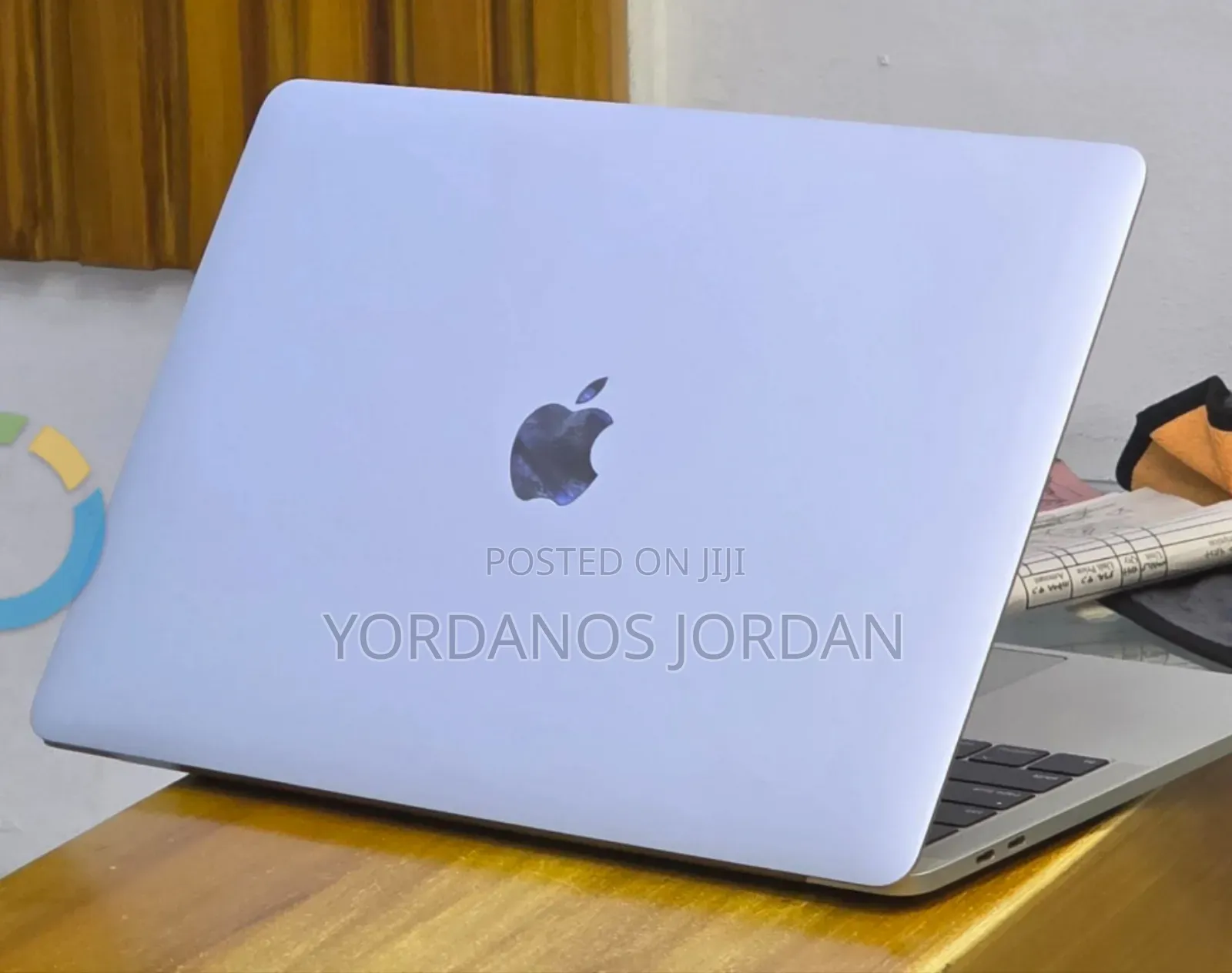 New Laptop Apple MacBook Pro 2019 8GB Intel Core i5 SSD 128GB