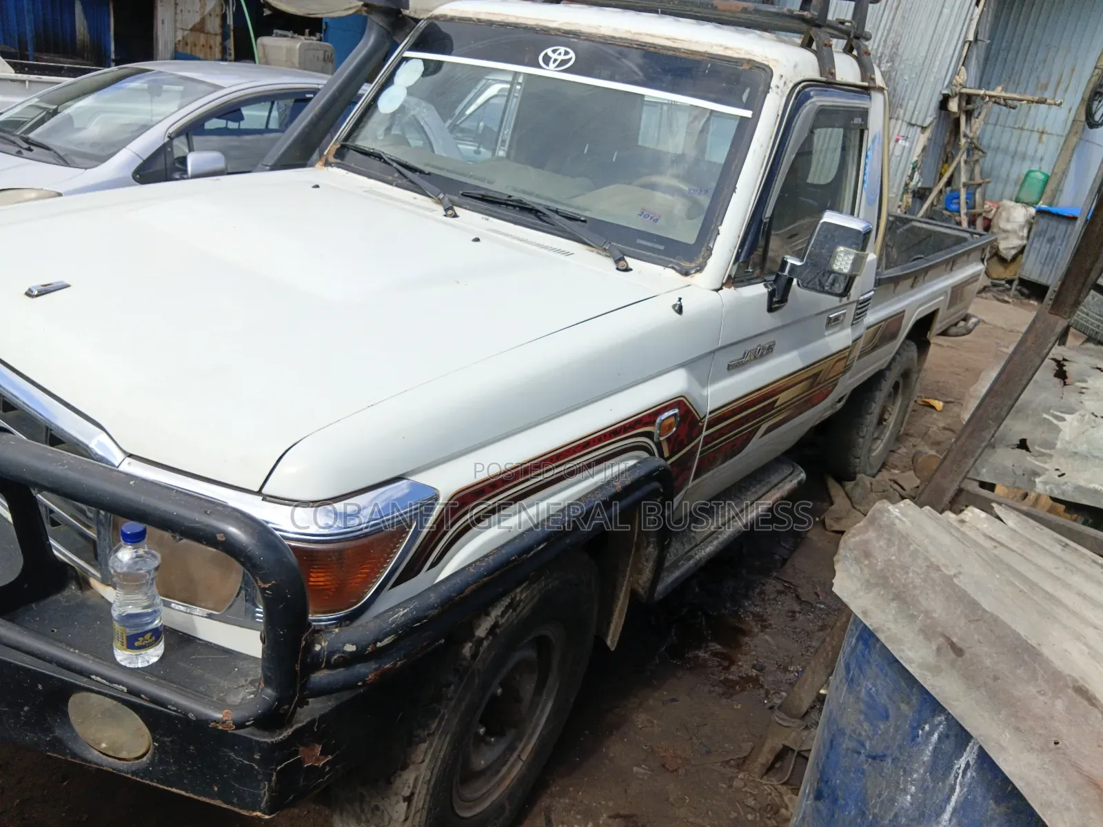 Toyota Land Cruiser 2016 White