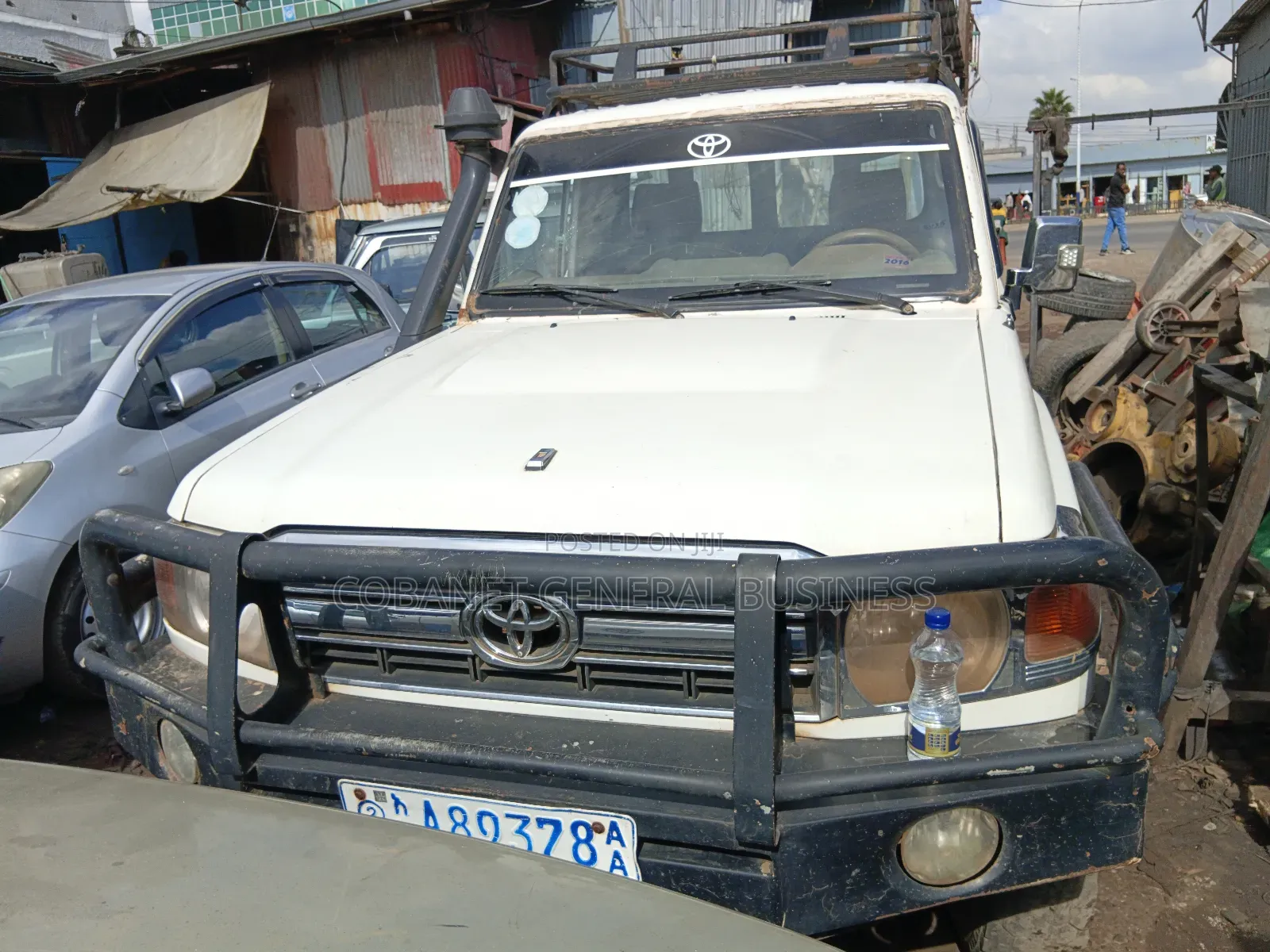 Toyota Land Cruiser 2016 White