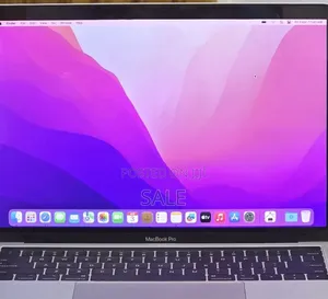 New Laptop Apple MacBook Pro 2019 8GB Intel Core i5 SSD 256GB