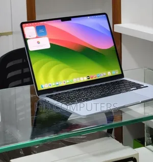 New Laptop Apple MacBook Air 2025 M4 13-inch 16GB Apple M4 SSD 256GB