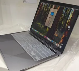 New Laptop Apple MacBook Pro M1 8GB Apple M1 SSD 256GB