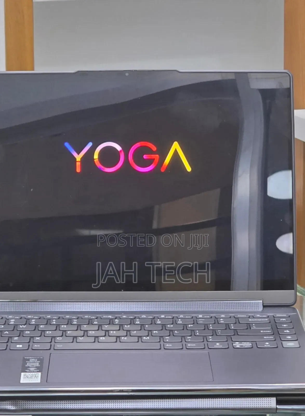 New Laptop Lenovo Yoga 9i 16GB Intel Core i7 SSD 512GB