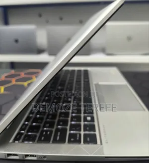 New Laptop HP 14S 8GB Intel Xeon SSD 512GB