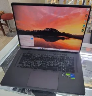 New Laptop Asus ROG Zephyrus G16 16GB Intel Core i7 SSD 512GB