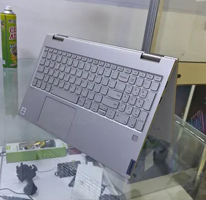 New Laptop Lenovo Yoga 7i 12GB Intel Core i7 SSD 512GB