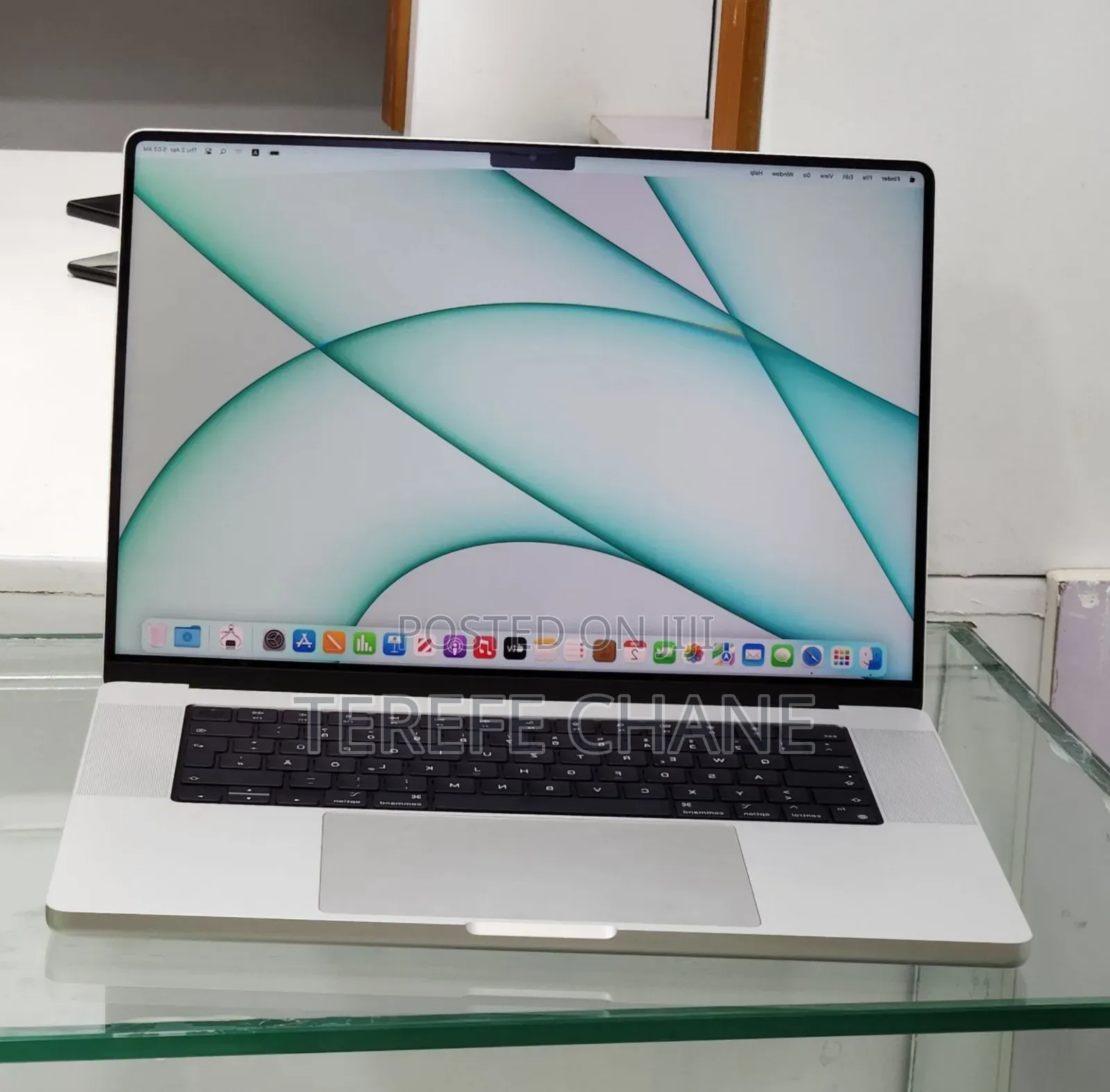 New Laptop Apple MacBook Pro M1 16GB Apple M1 Pro SSD 512GB