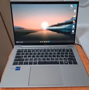 New Laptop HP EliteBook 840 G9 16GB Intel Core i7 SSD 1T