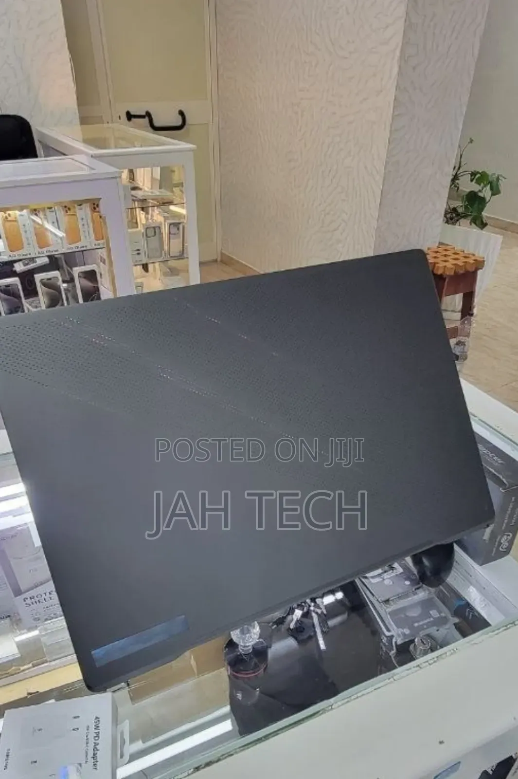 New Laptop Asus ROG Zephyrus G16 16GB Intel Core i7 SSD 512GB