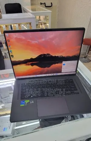 New Laptop Asus ROG Zephyrus G16 16GB Intel Core i7 SSD 512GB