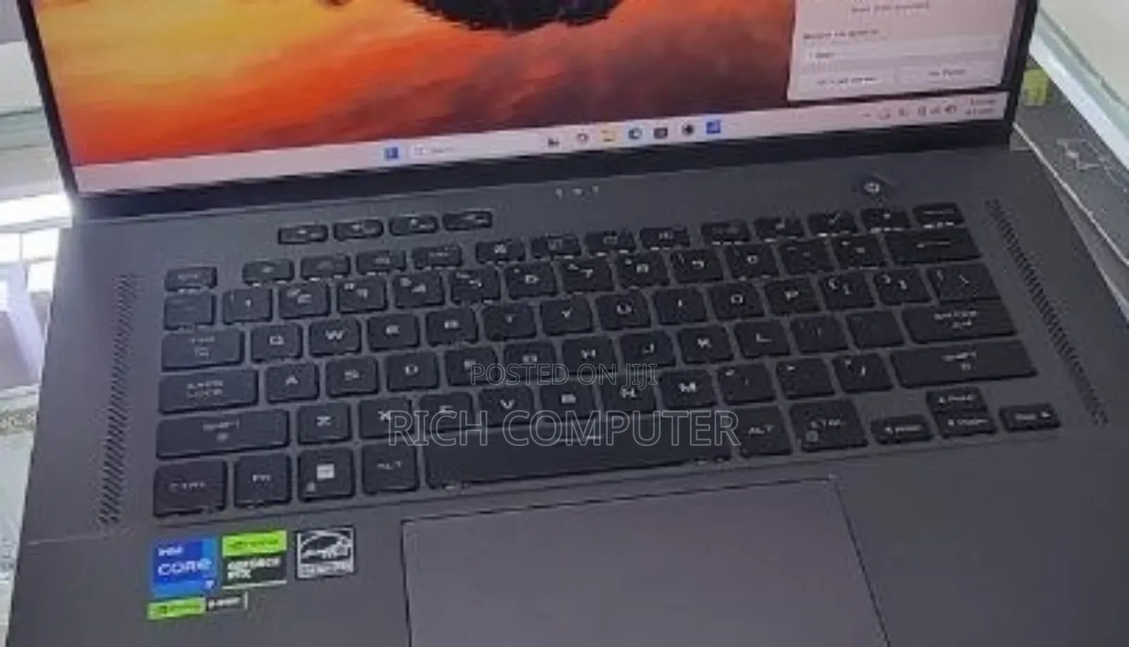 New Laptop RLG 16GB Intel Core i7 SSD 512GB
