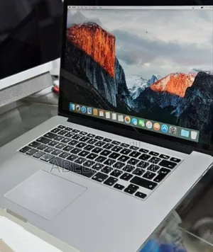 New Laptop Apple MacBook Pro 2015 16GB Intel Core i7 SSD 256GB