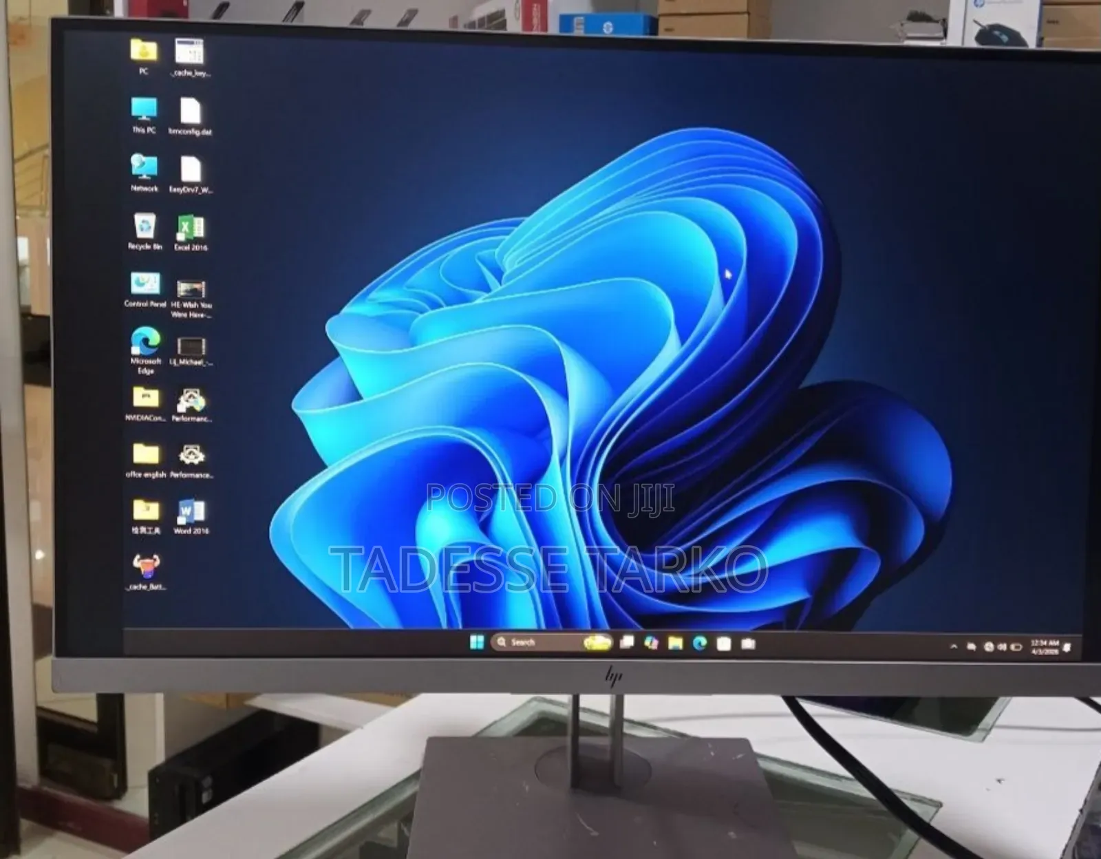 New Hp 27" Inch Frameless Monitor