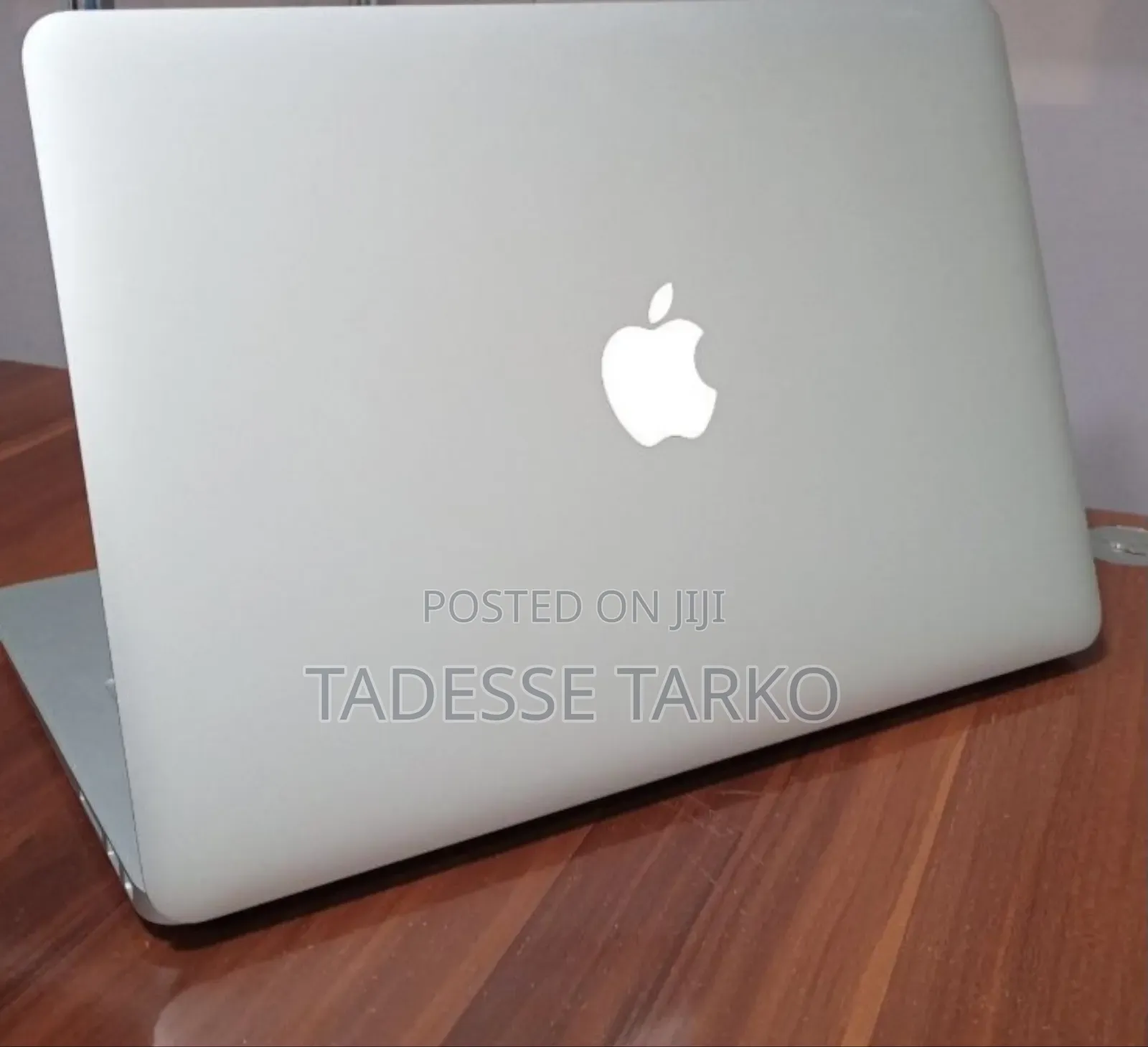 New Laptop Apple MacBook 2015 8GB Intel Core i5 SSD 256GB