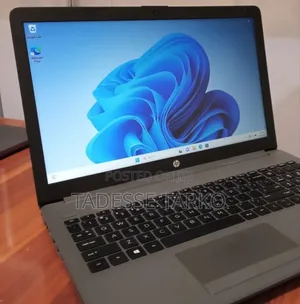 New Laptop HP 250 G7 8GB Intel Core i7 SSD 1T