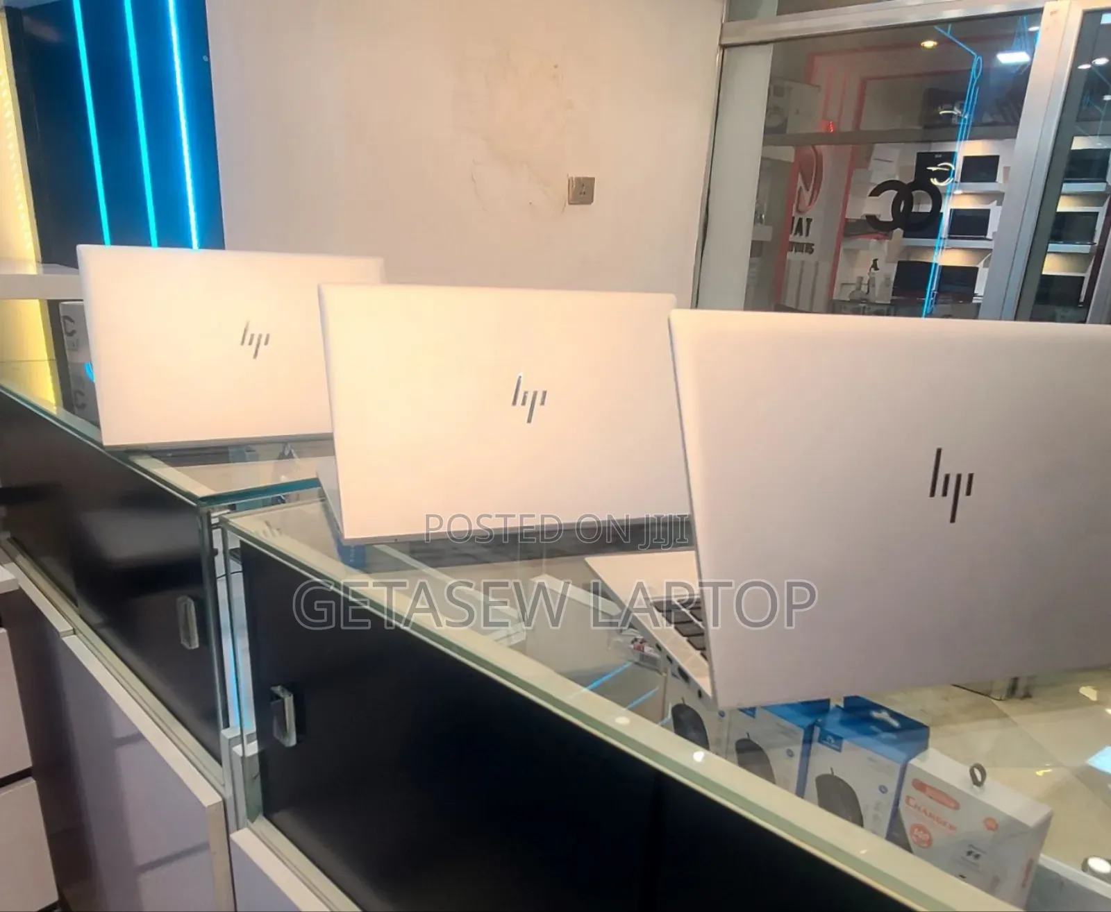 New Laptop HP EliteBook 830 G8 16GB Intel Core i7 SSD 512GB