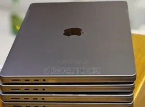 New Laptop Lenovo Legion 5 16GB Intel Xeon SSD 512GB