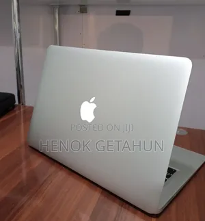 New Laptop Apple MacBook 8GB Intel Core i5 SSD 128GB