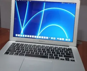 New Laptop Apple MacBook 2015 8GB Intel Core i5 SSD 128GB