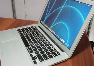New Laptop Apple MacBook 2015 8GB Intel Core i5 SSD 128GB