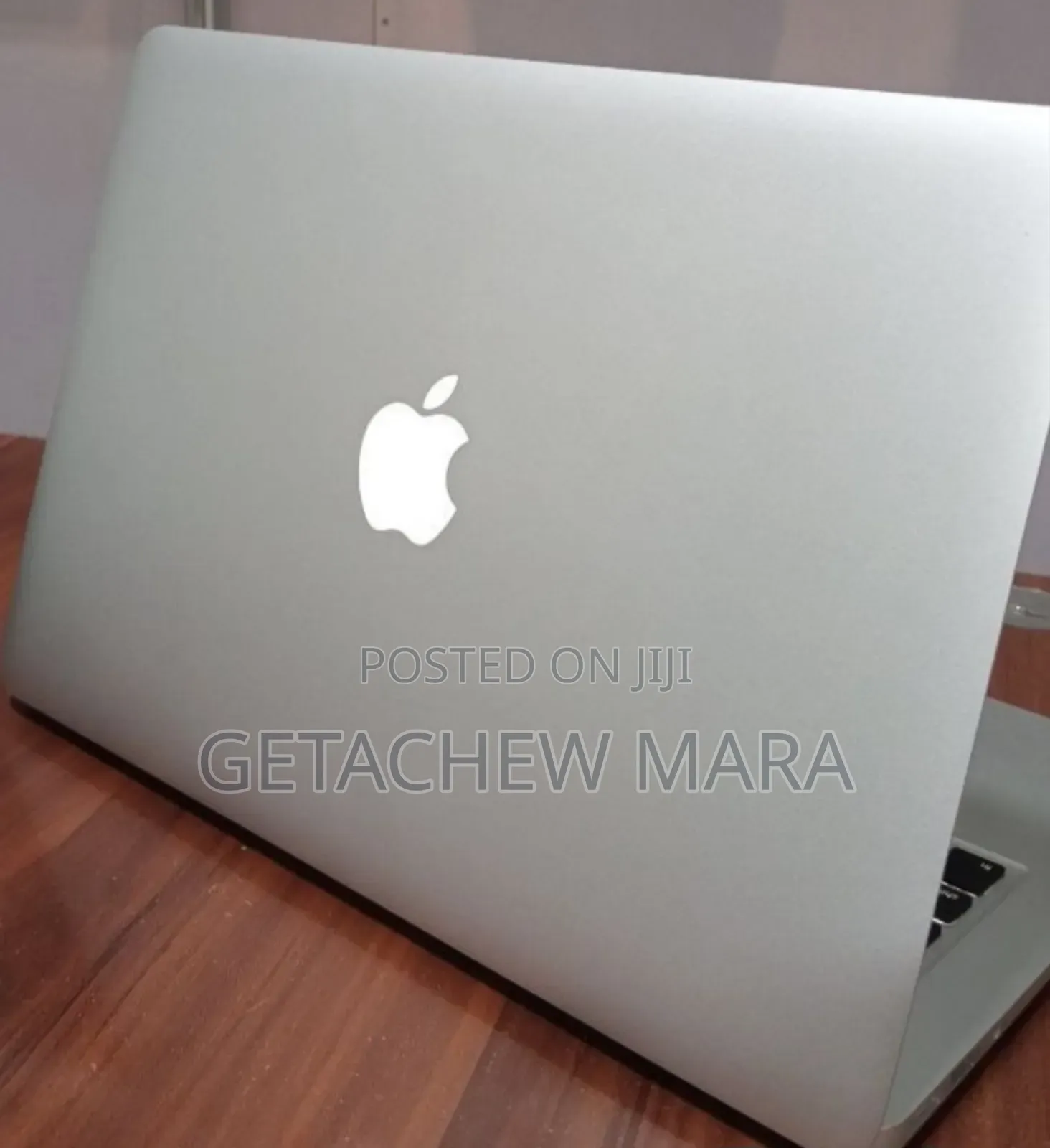 New Laptop Apple MacBook 2015 8GB Intel Core i5 SSD 128GB