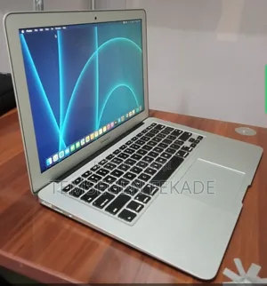 New Laptop Apple MacBook 2015 8GB Intel Core i5 SSD 128GB