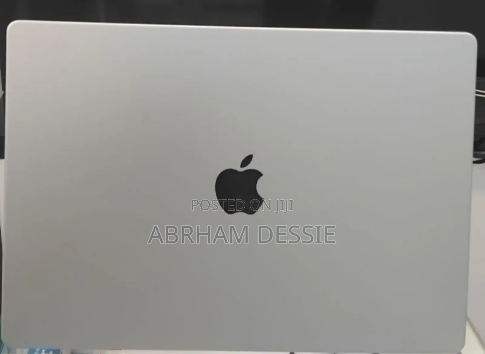 New Laptop Apple MacBook Pro M1 32GB Apple M1 Max SSD 1T
